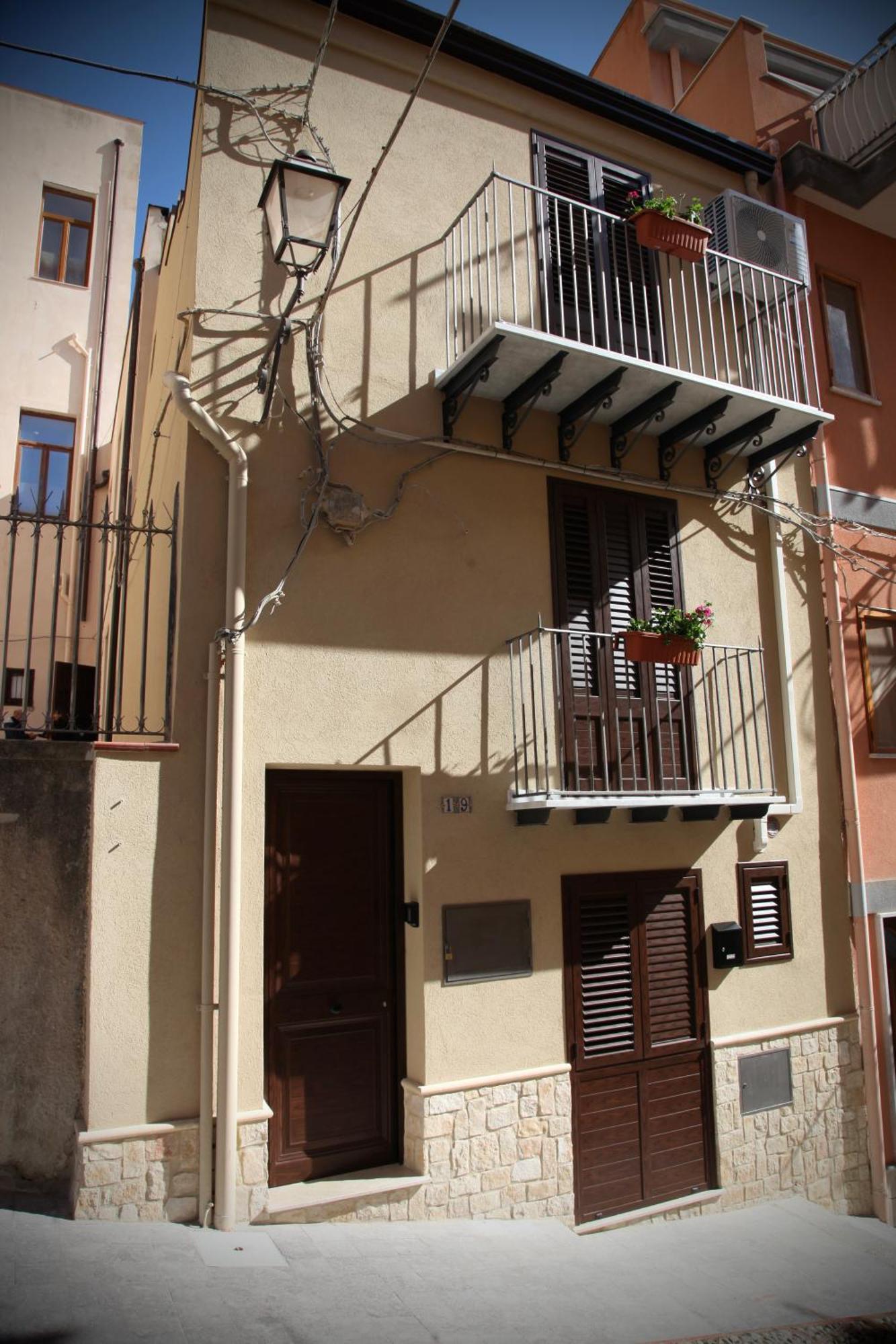 Hotel Il Carrettiere Termini Imerese Exterior foto